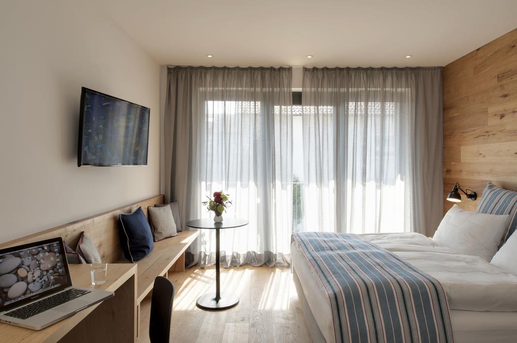 Hotel M120 Unterföhring Exteriör bild